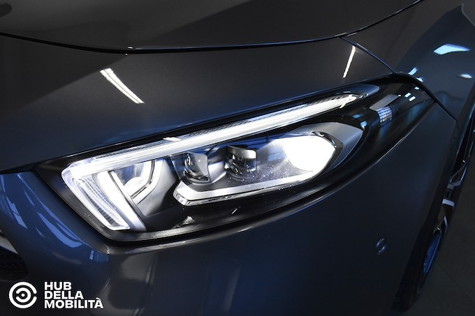 MERCEDES-BENZ A 35 AMG 4Matic